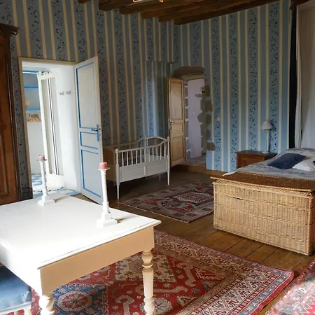 Les Du Logis Du Chatelier Oda ve Kahvaltı 3*