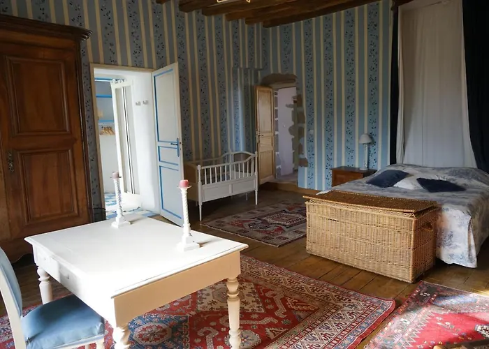 Les Du Logis Du Chatelier Bed and Breakfast 3*