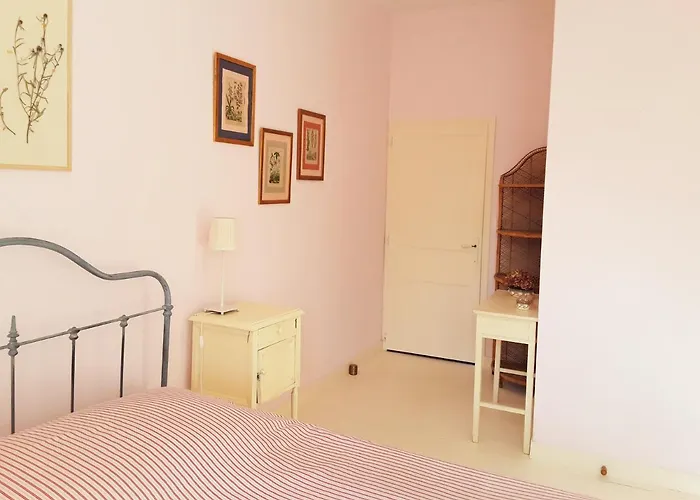 Les Du Logis Du Chatelier Bed and Breakfast 3*