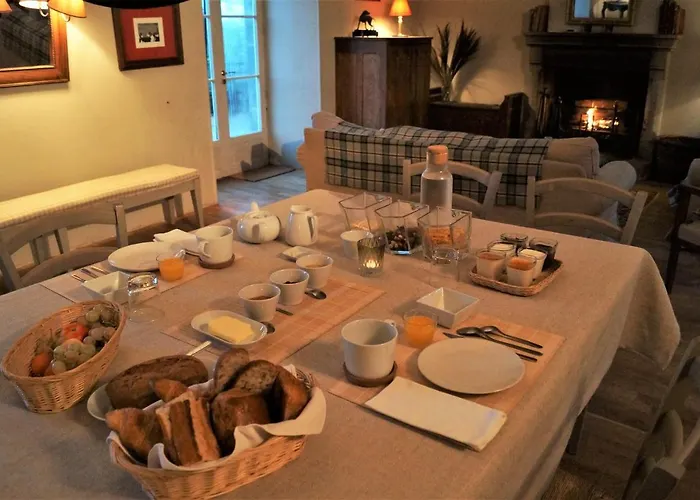 Les Du Logis Du Chatelier Bed and Breakfast 3*